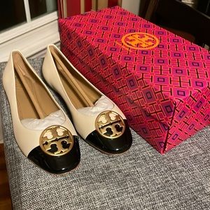 Tory Burch Chelsea Cap-toe ballet